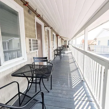 Waves Oceanfront Resort Old Orchard Beach Exterior photo