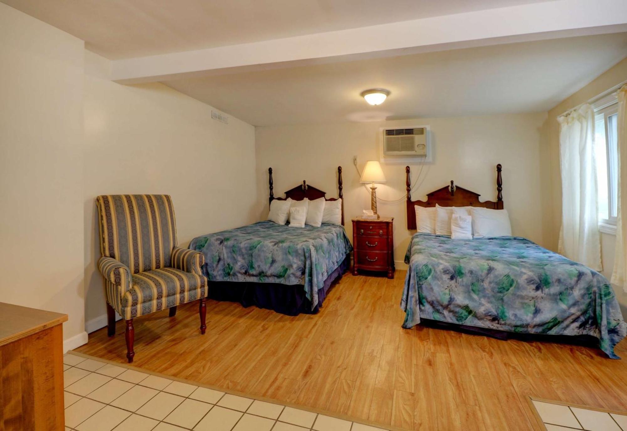 Waves Oceanfront Resort 3*