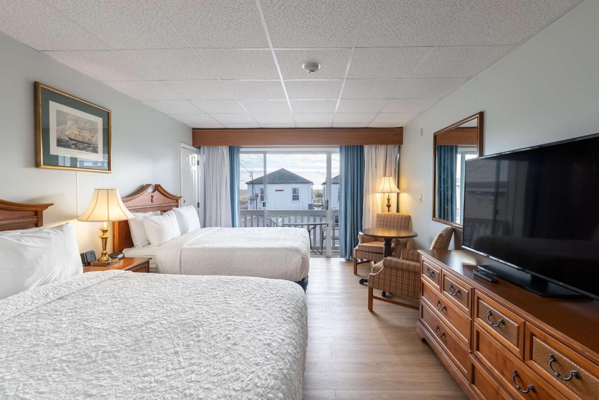 Waves Oceanfront 3*