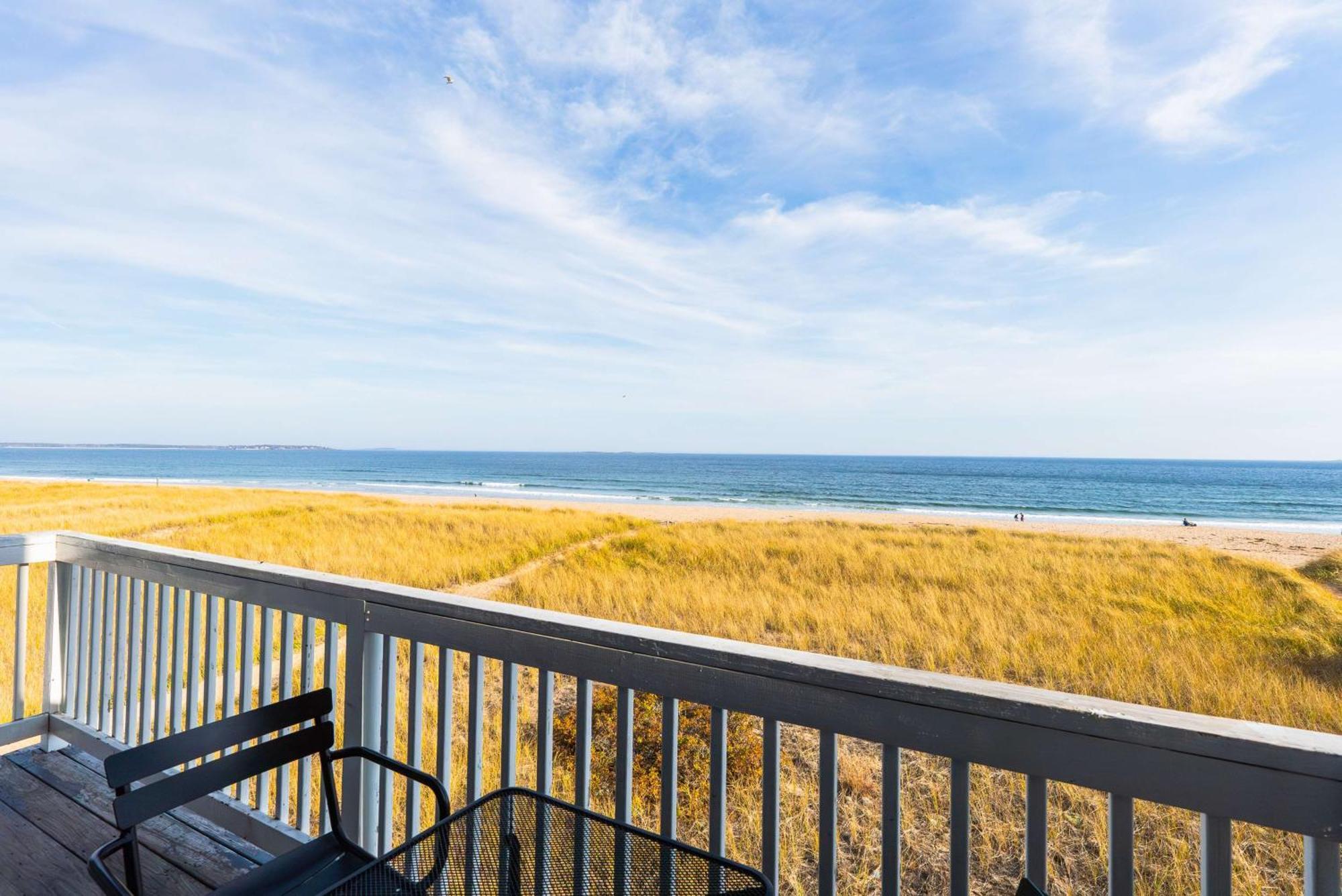 Resort Waves Oceanfront Old Orchard Beach